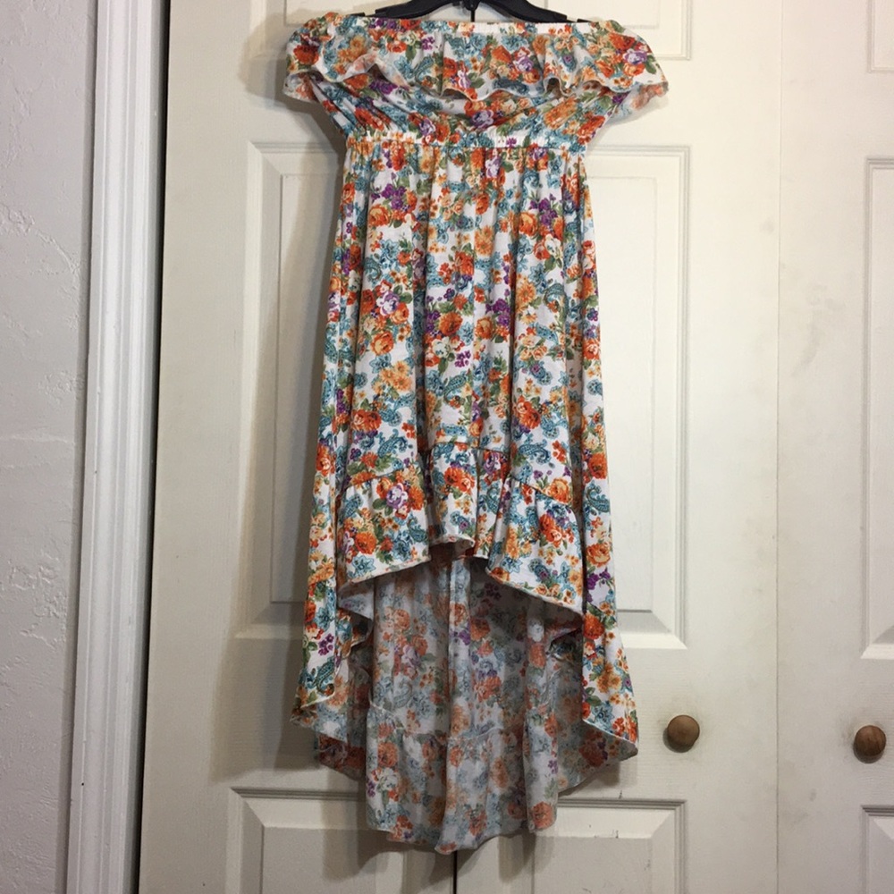 Sleeveless dress